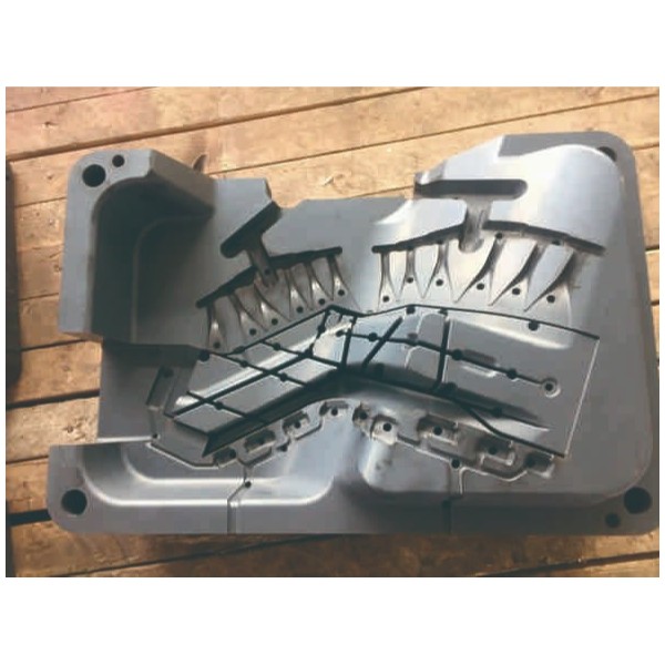 葛利茲模具鋼應用于汽車(chē)壓鑄件（橫梁）案例